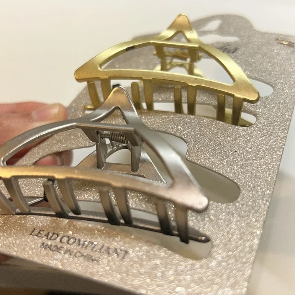 🩷FIRM PRICE🩷Natasha Couture Hair clips